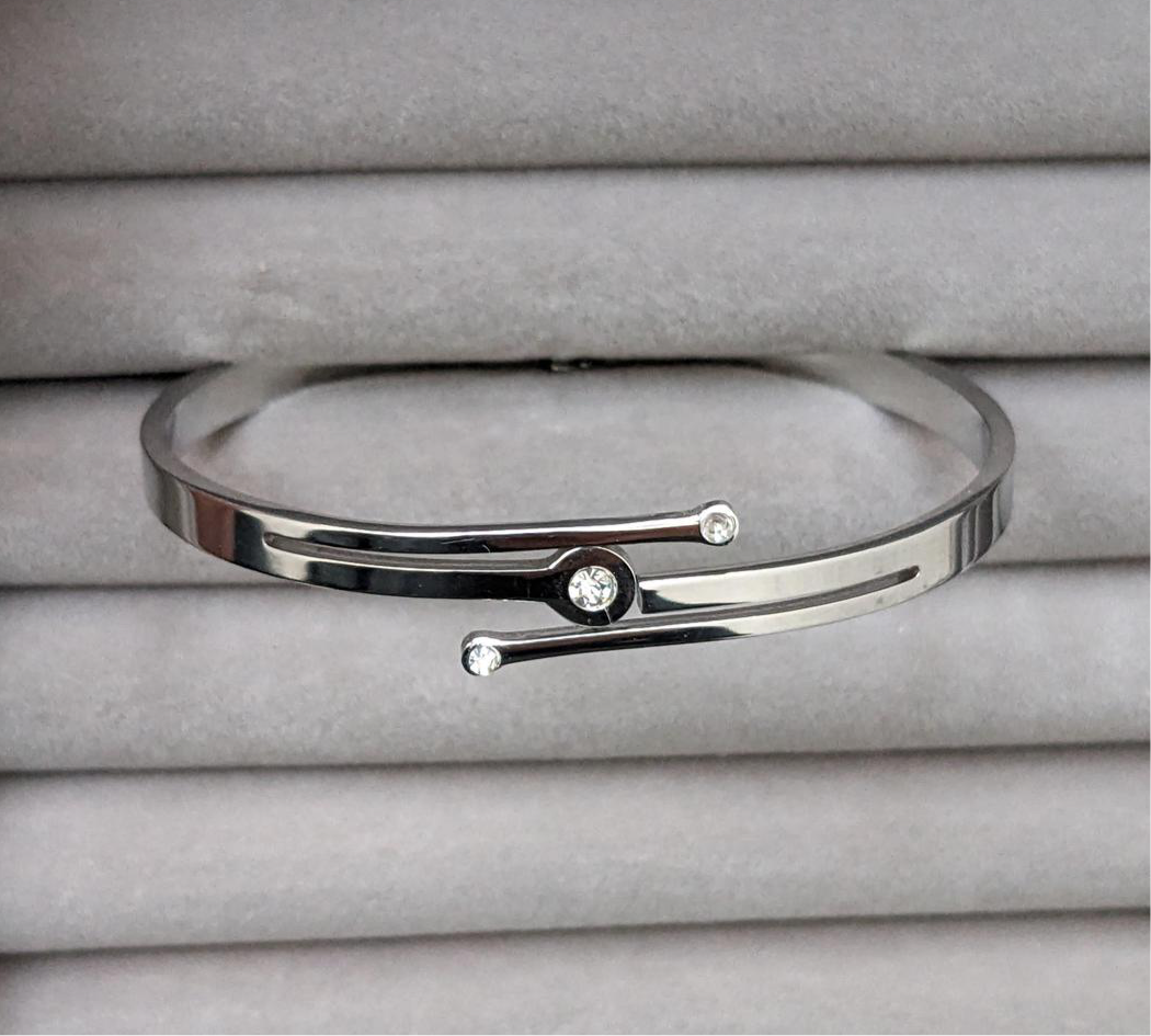 1 Pc Silver Plated Rhinestone Kara Bangle