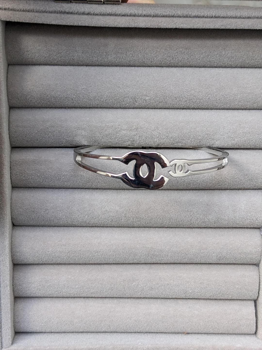 1 Pc Silver Plated Rhinestone Kara Bangle
