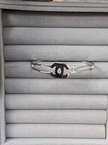 1 Pc Silver Plated Rhinestone Kara Bangle